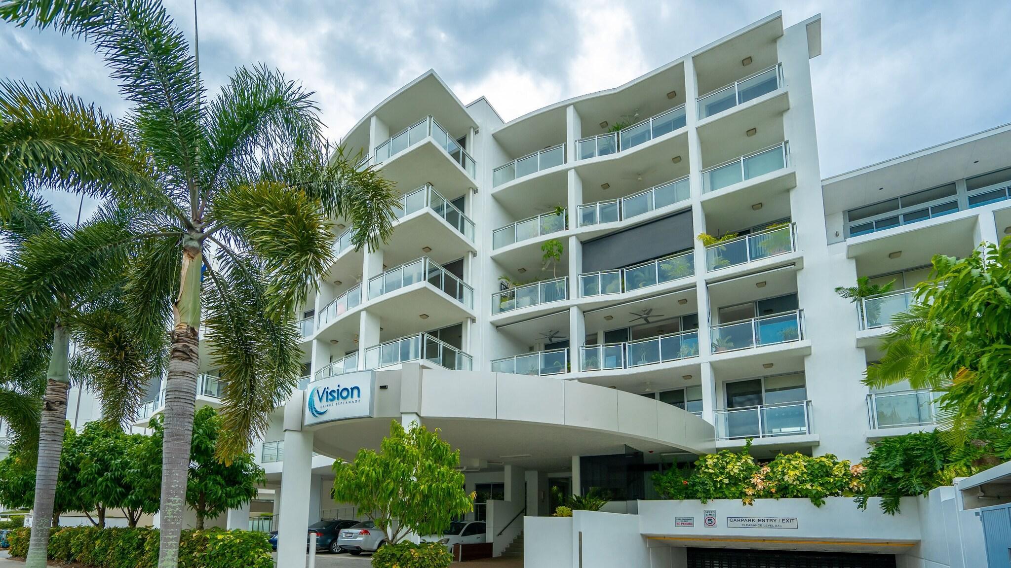 Vista Exterior Vision Apartments