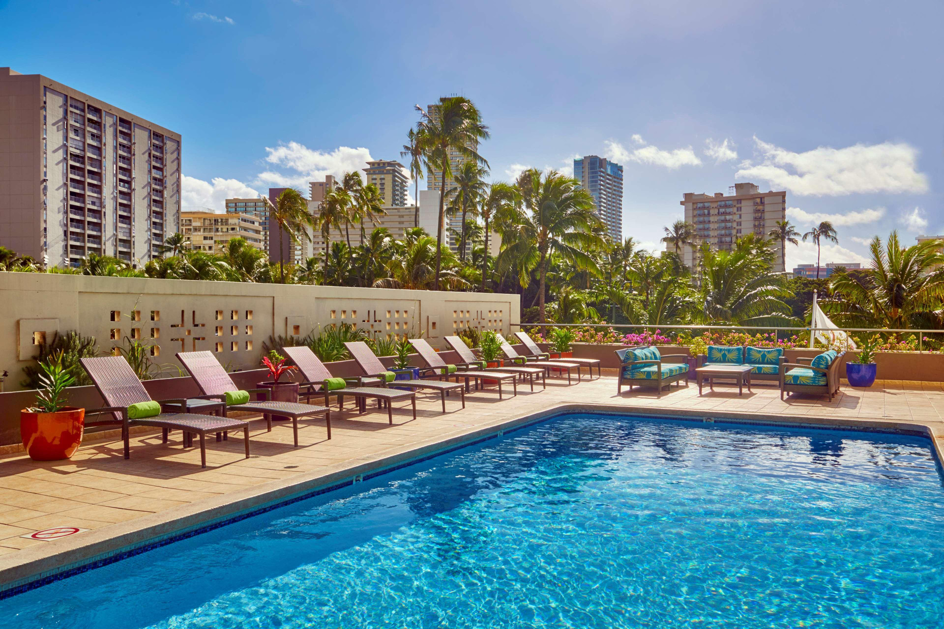 Vista Exterior DoubleTree by Hilton Hotel Alana - Waikiki Beach