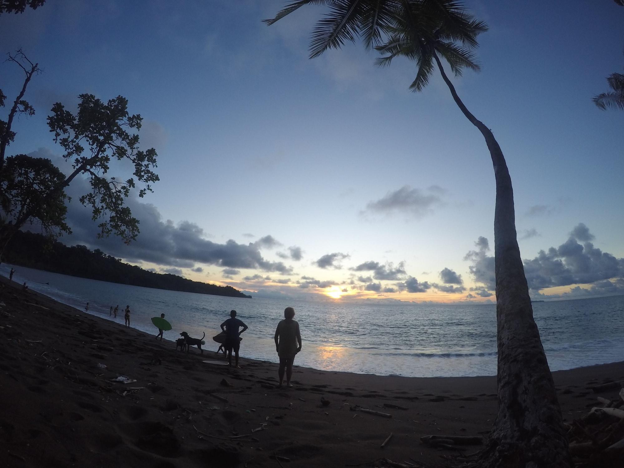 Playa Jonny's cabins drake day
