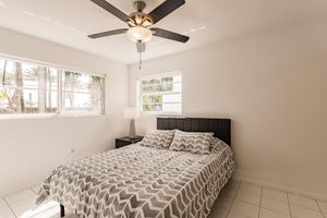 Alquiler Vacacional - 2beb 2 bath Beach 1 min walk dog ok keyless entry