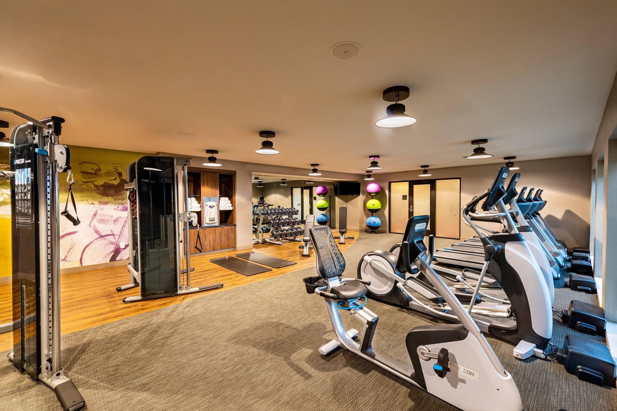 Gimnasio Courtyard by Marriott Winston - Salem Downtown