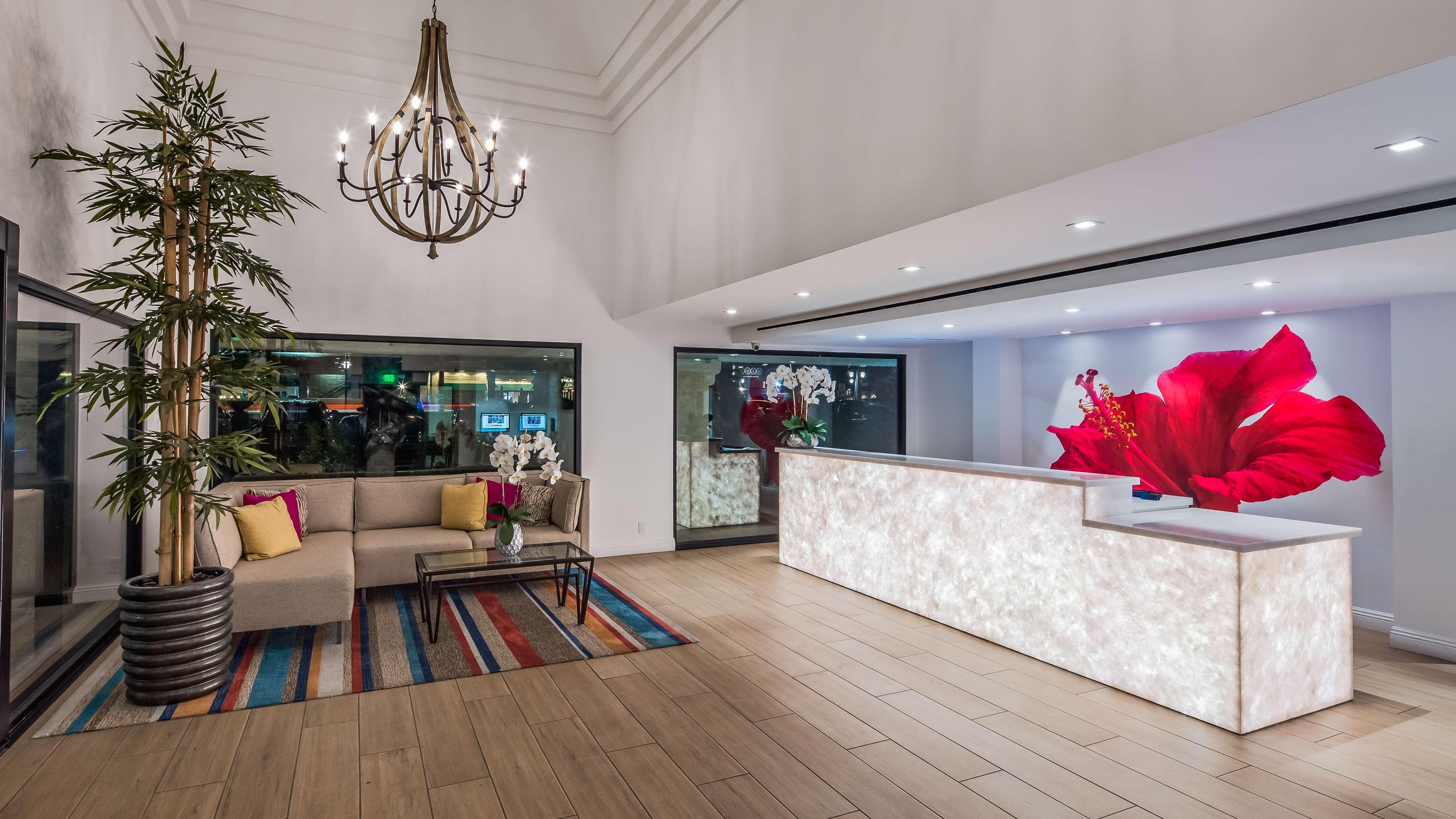 Vista Lobby Best Western Plus Las Brisas Hotel