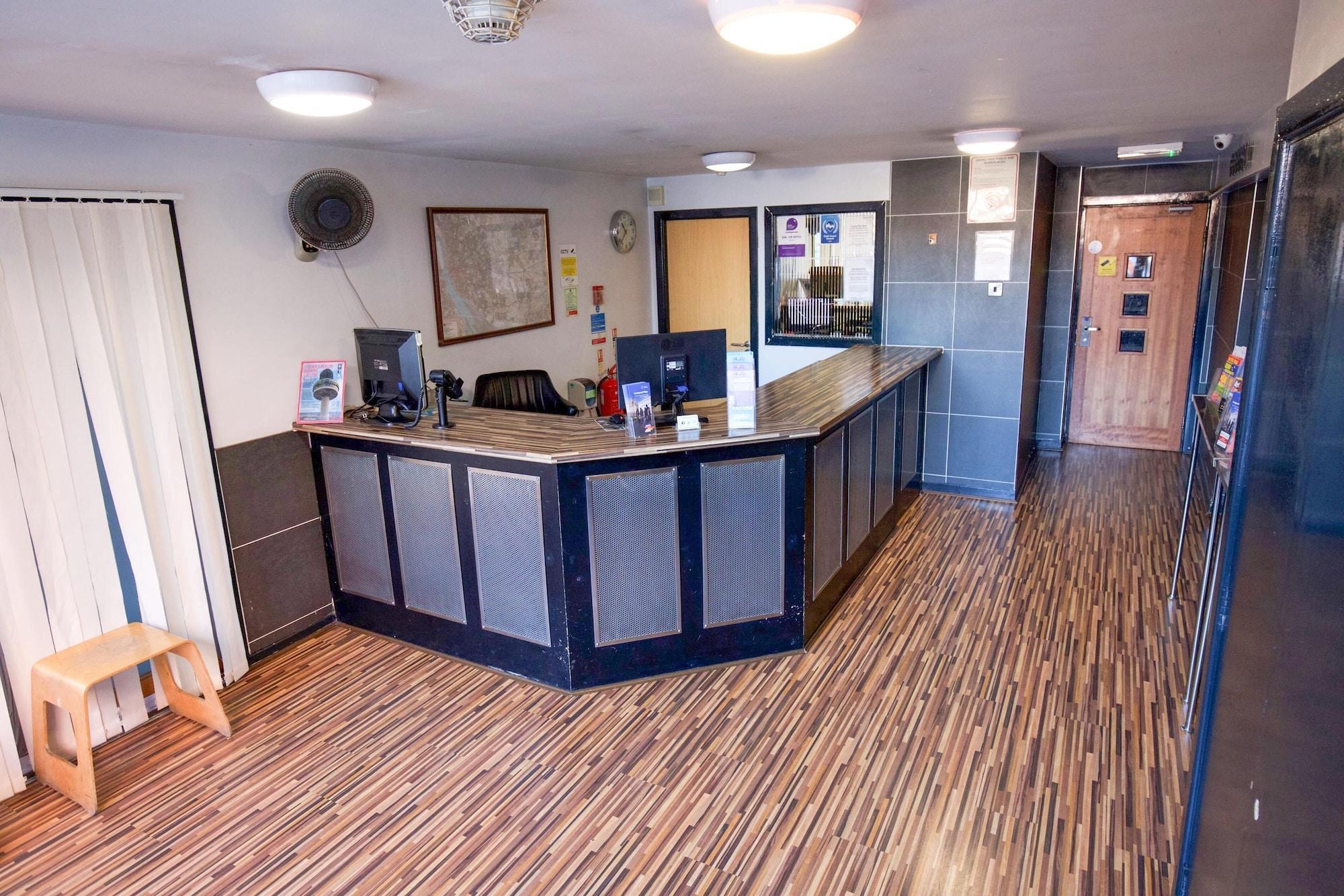 Vista Lobby International Inn - Hostel