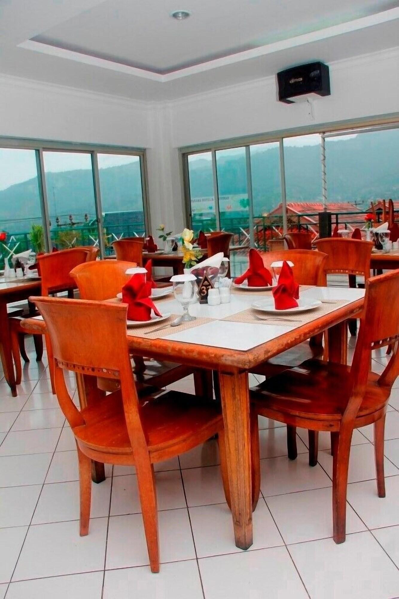 Restaurant Parama Hotel Puncak