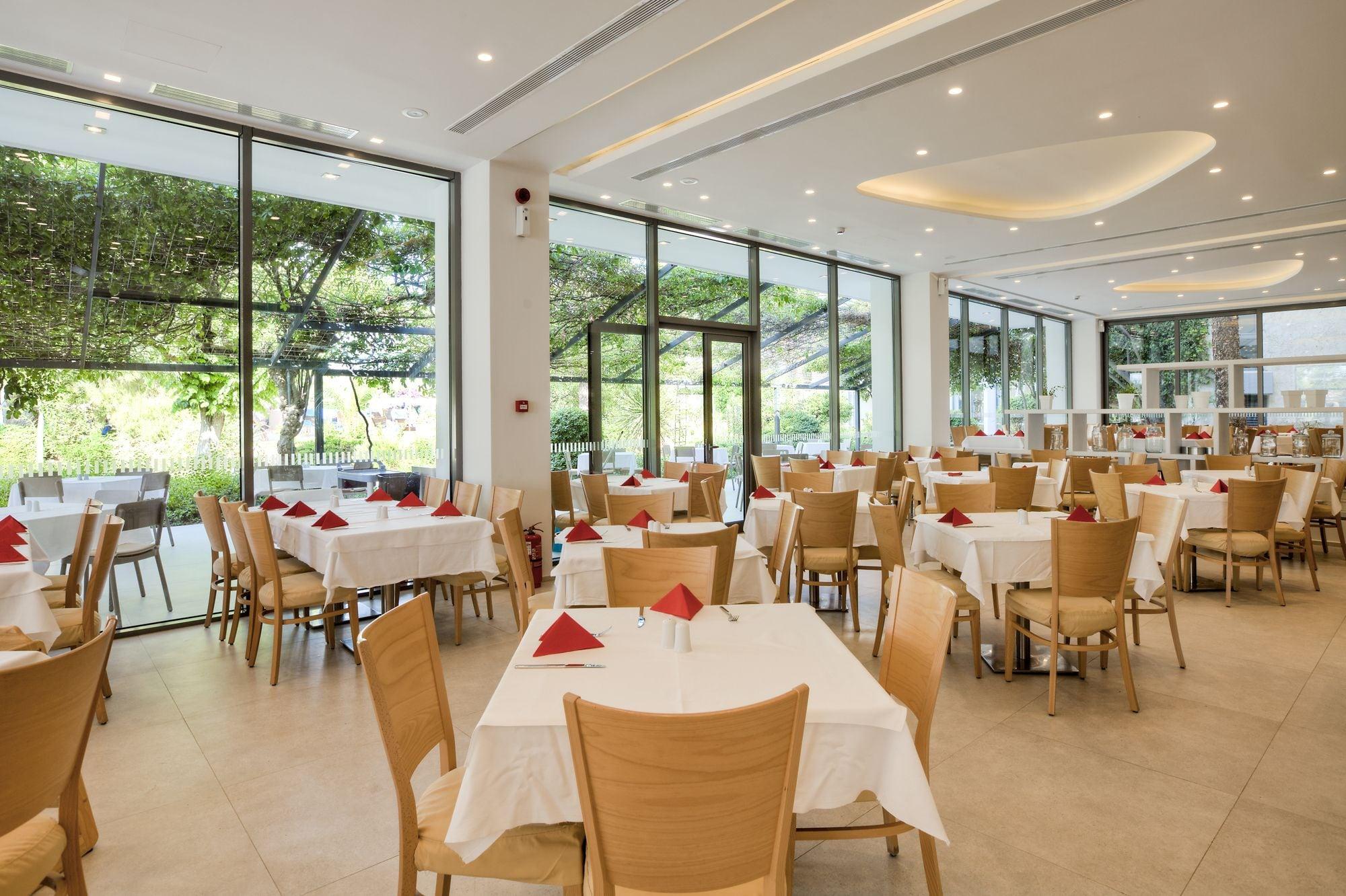 Restaurant Caravia Beach Hotel & Bungalows - All Inclusive