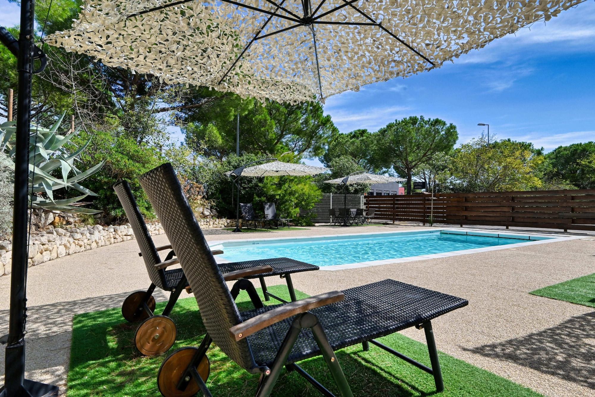 Vista Exterior La Villa Martégale