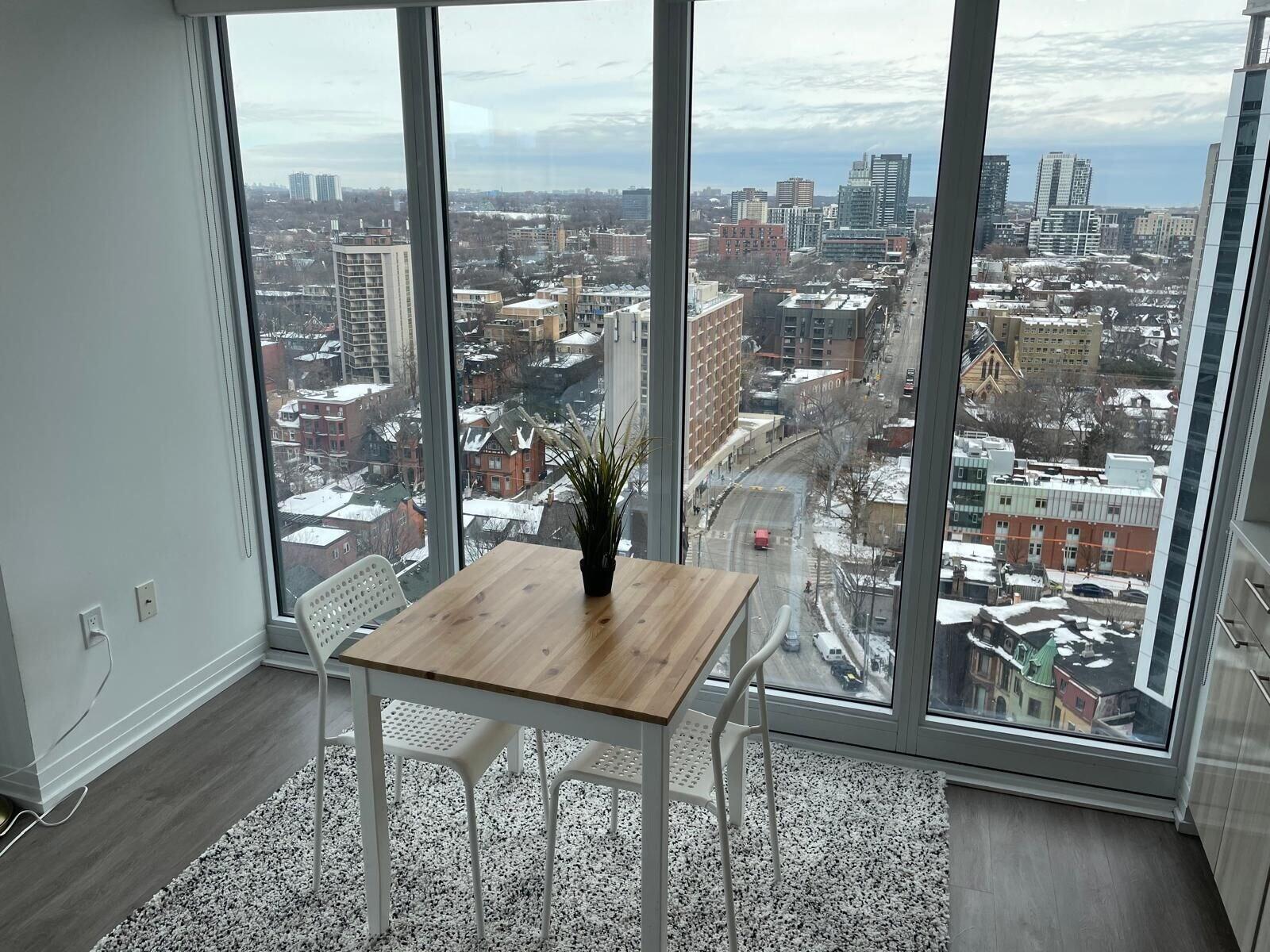 Habitación Waterfront Yonge Apartments