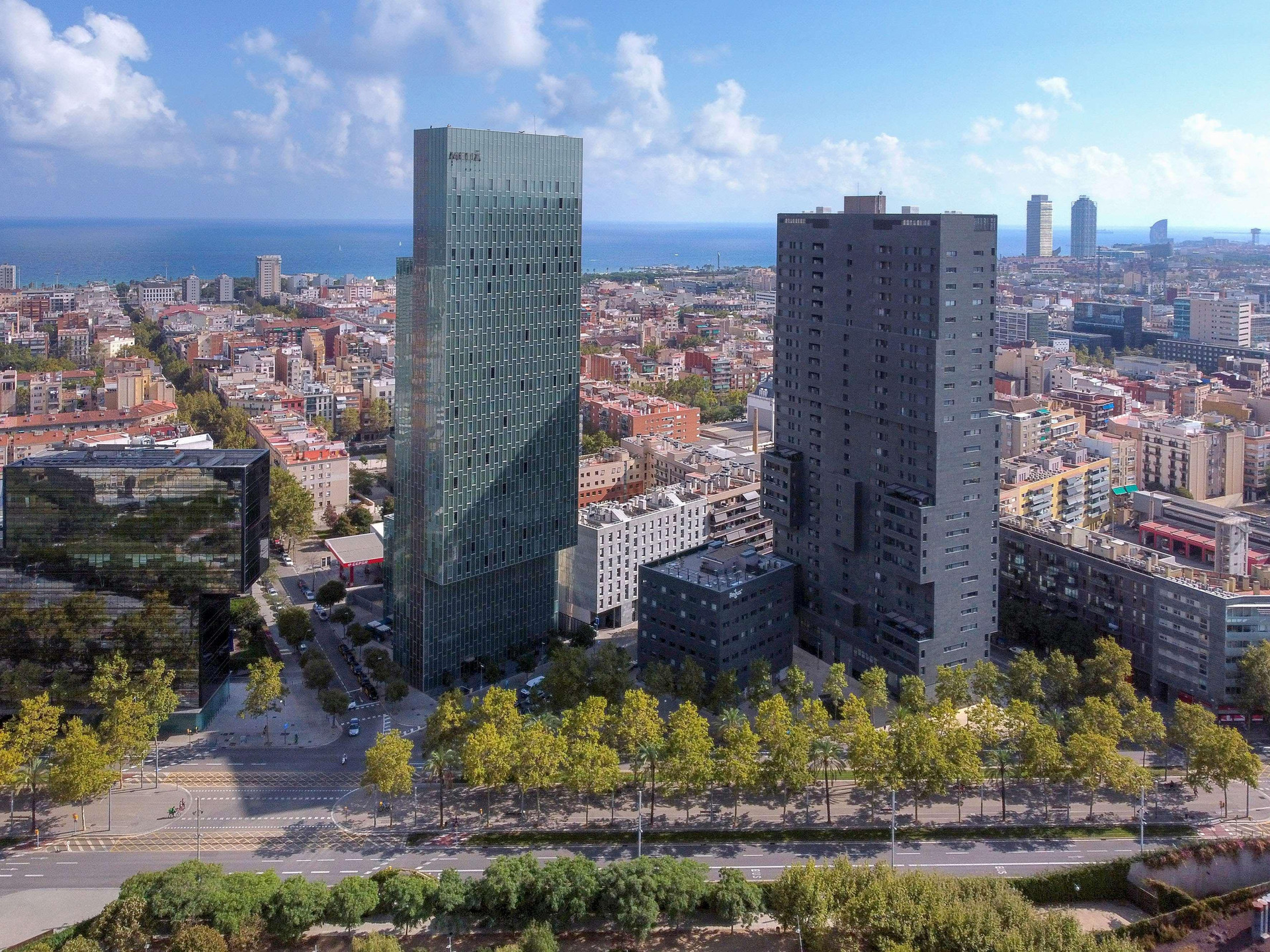 Vista Exterior Melia Barcelona Sky