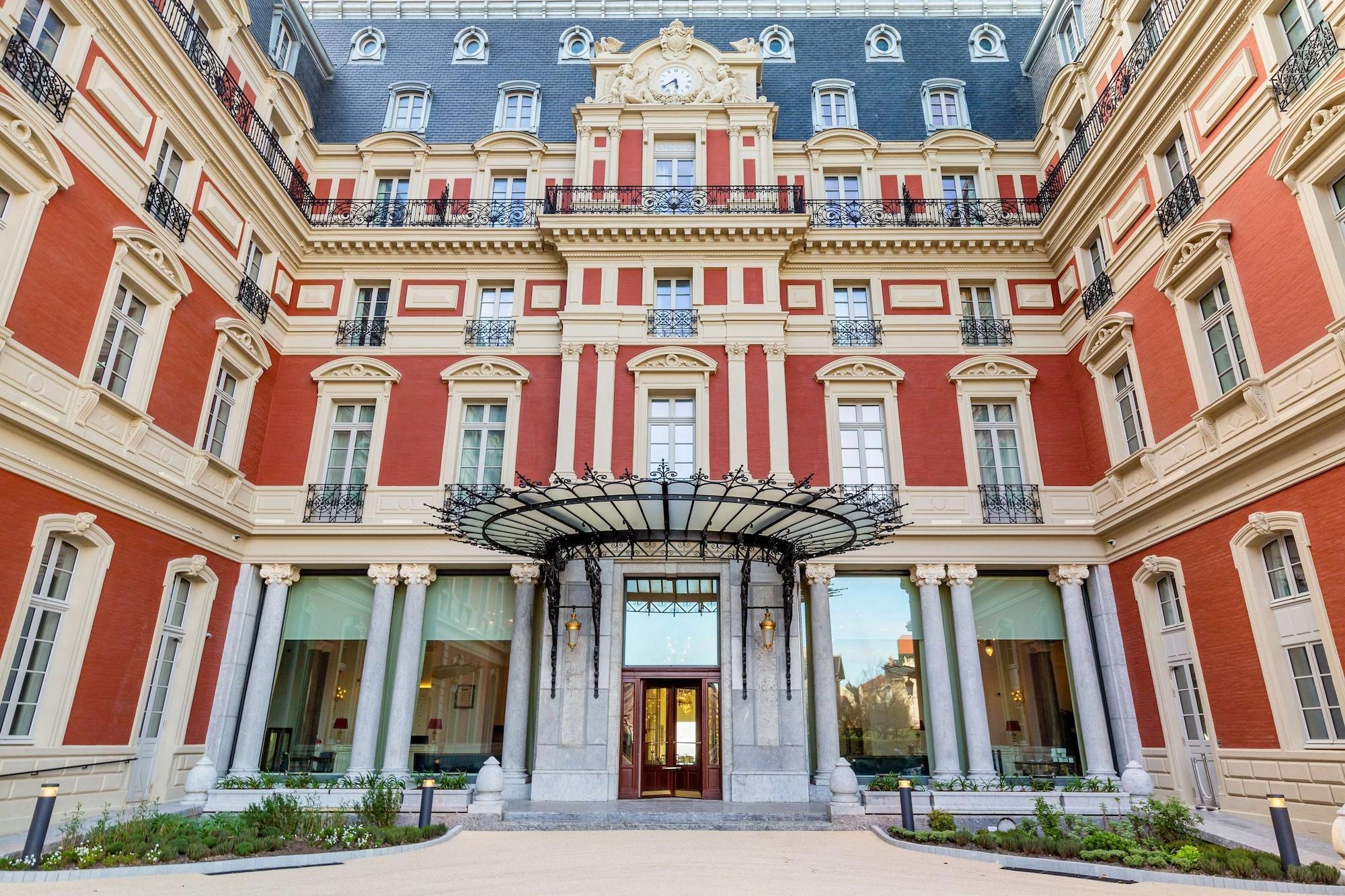 Vista Exterior Hôtel du Palais Biarritz, in The Unbound Collection by Hyatt