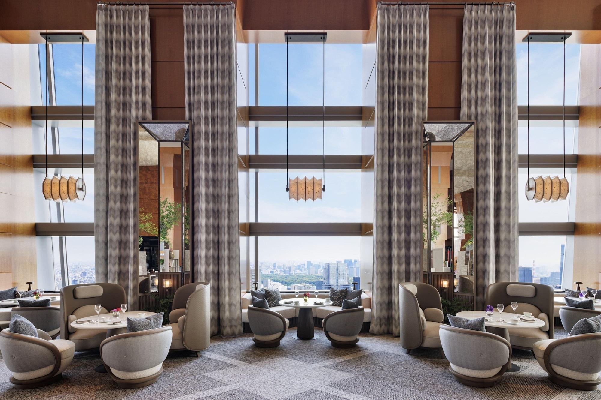 Vista Lobby The Ritz-Carlton, Tokyo