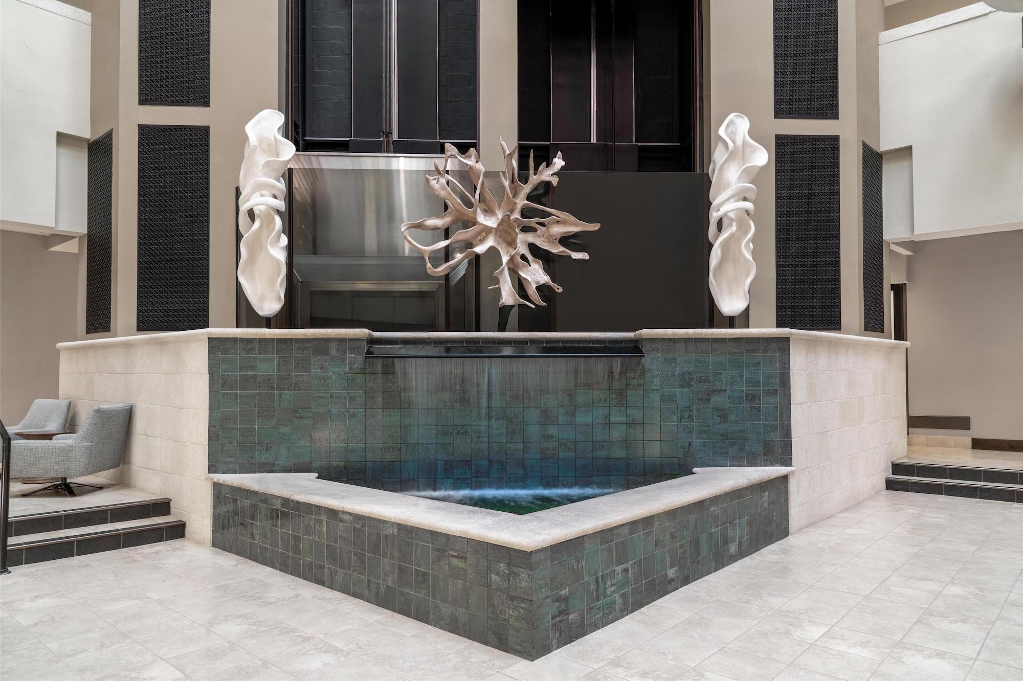 Vista Lobby Embassy Suites by Hilton Fort Myers Estero