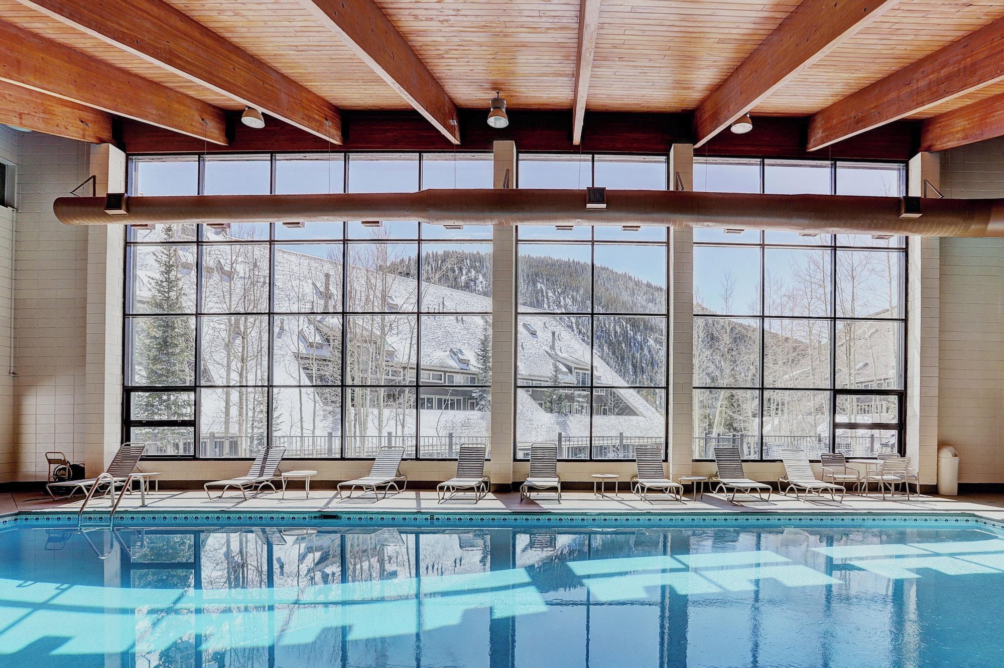 Vista Piscina Evergreen Condominiums by Vail Resorts