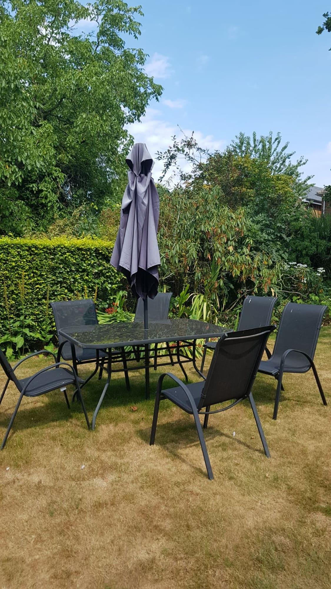 Vista Exterior Holly House