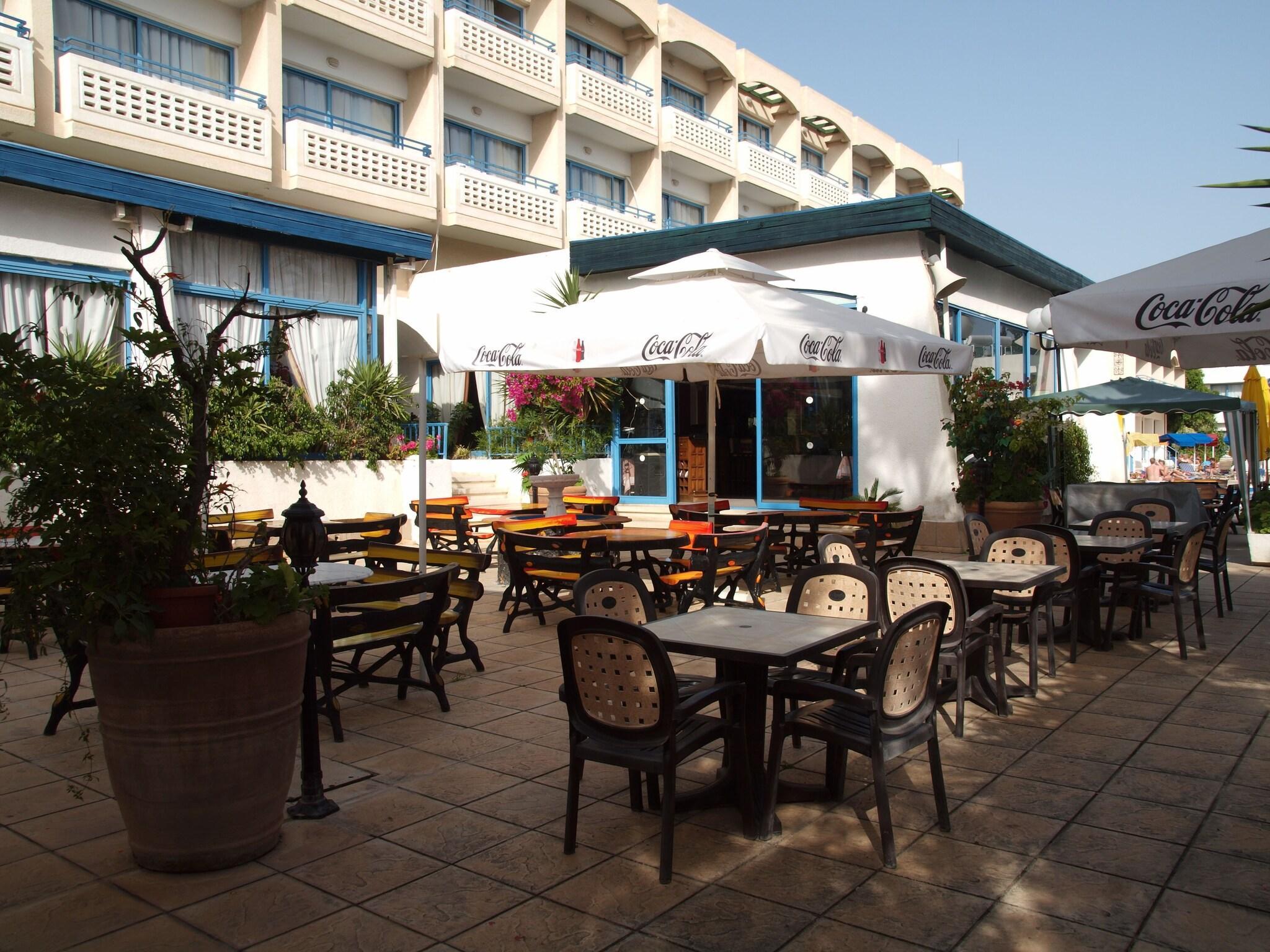 Bar/Salón Paphiessa Hotel
