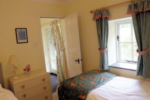 Alquiler Vacacional - 2 Bedroom Accommodation in Two Acres Of Gardens on edge of village of Blisland