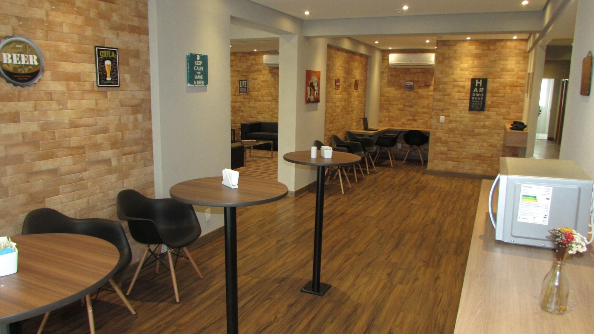 Restaurant Play Hotel