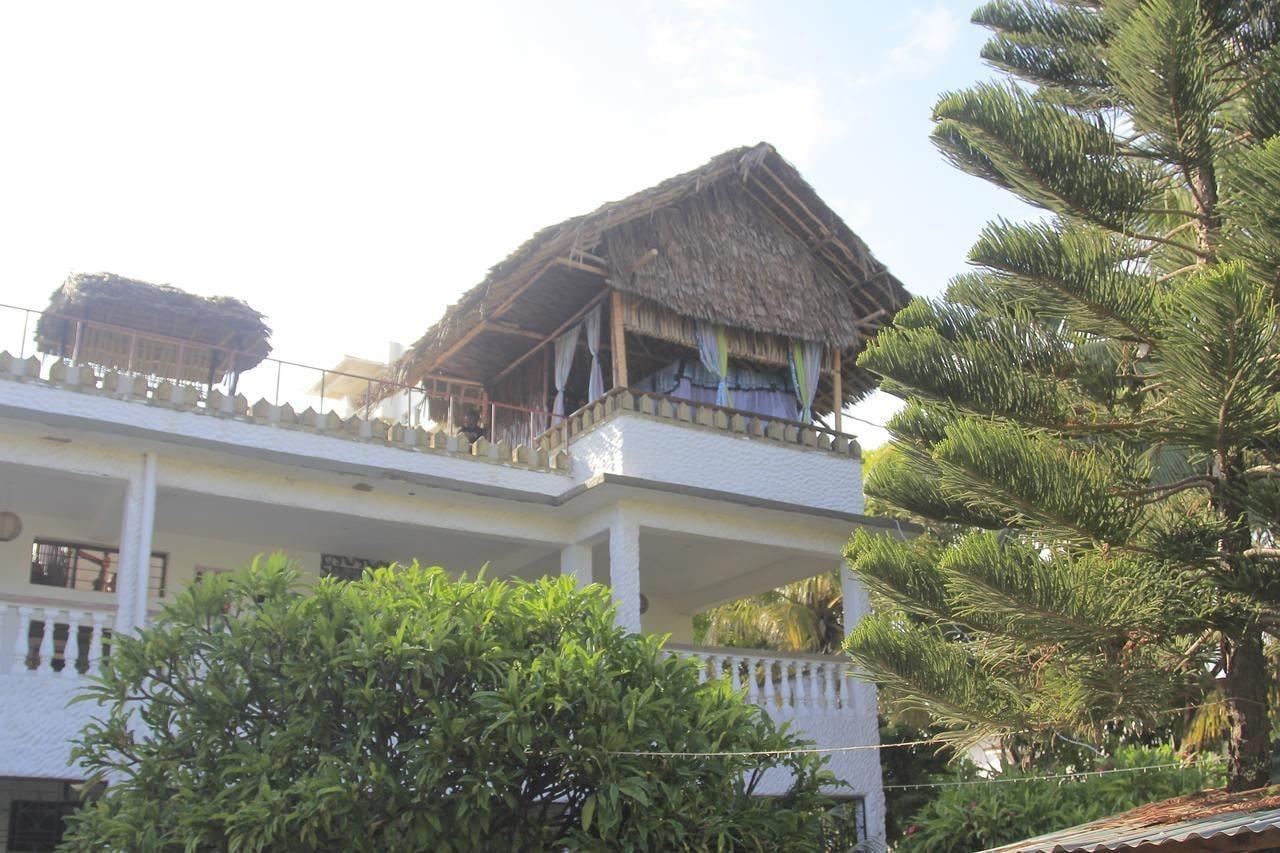 Vista Exterior Tulia House - Hostel