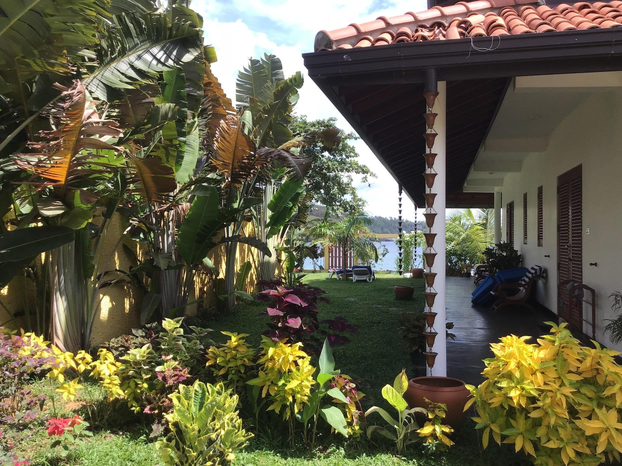 Vista Lobby Beach Villa Lanka