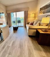 Alojamiento - Premium Universal Studios King Bed Resort Suite, Pool, Gym, Free Parking 507S