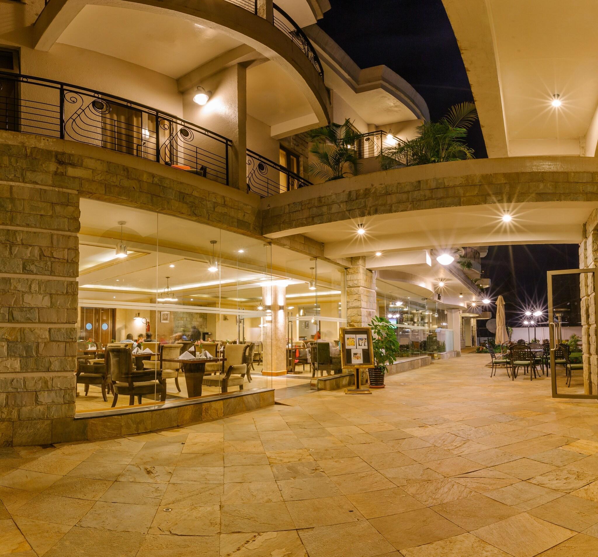 Vista Exterior Alba Hotel Meru