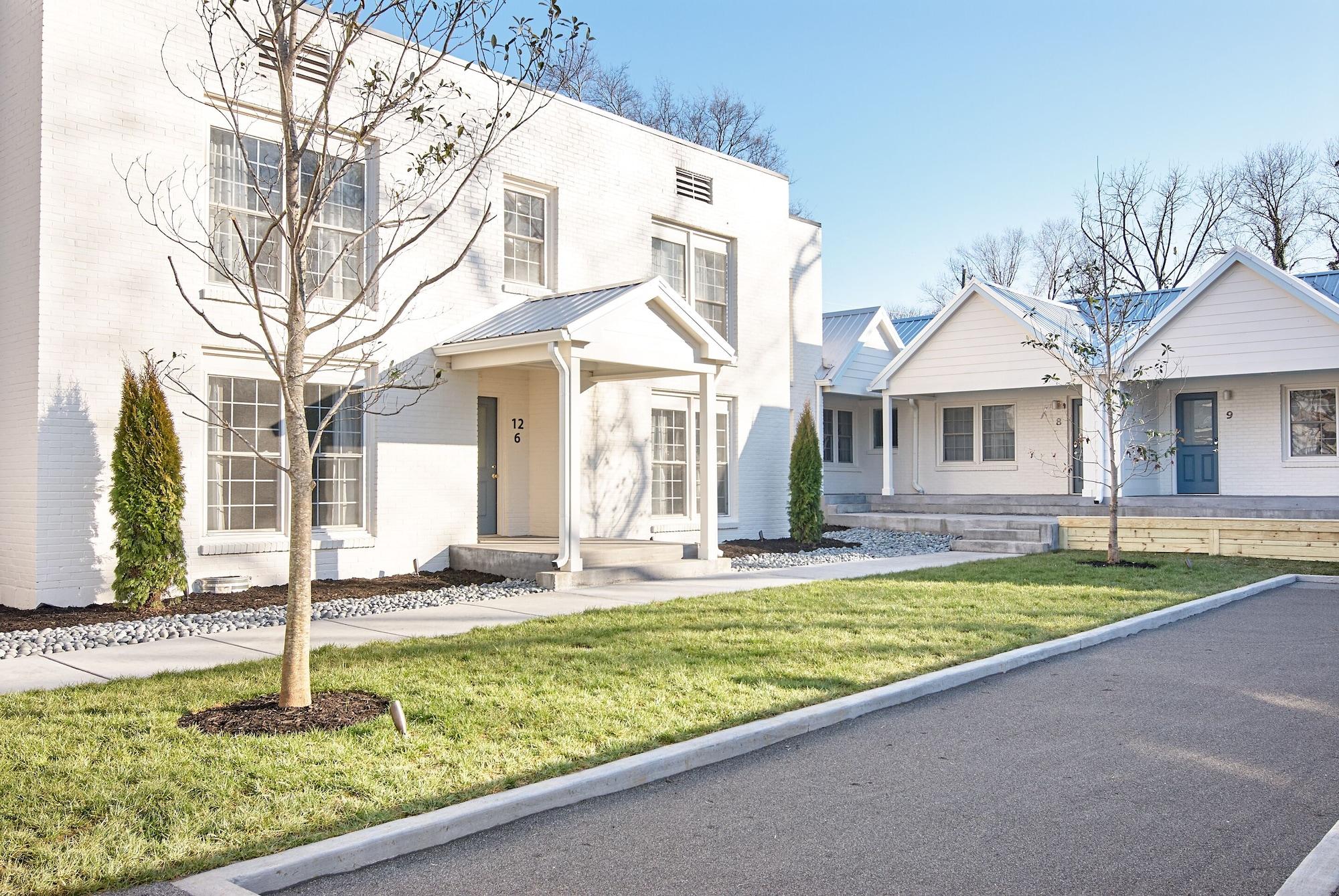 Varios Sonder 16th South