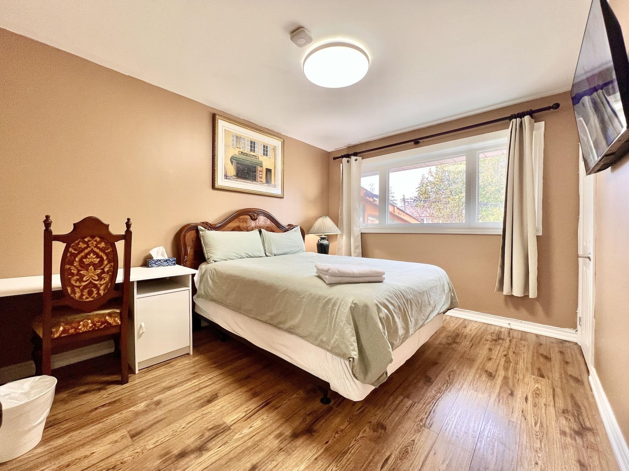 Varios Renovated Rooms 10-min to Finch Subway Near Yonge St