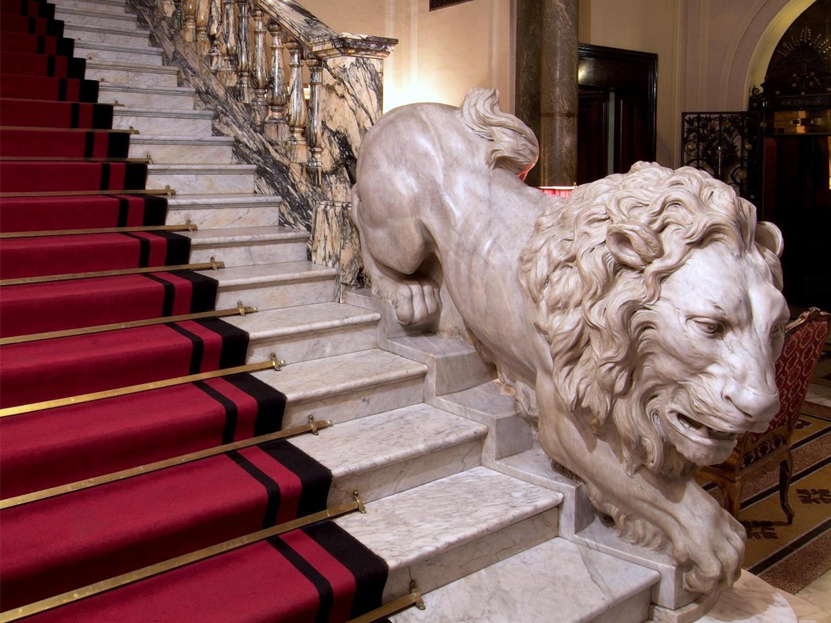 Vista Lobby Grand Hotel Plaza