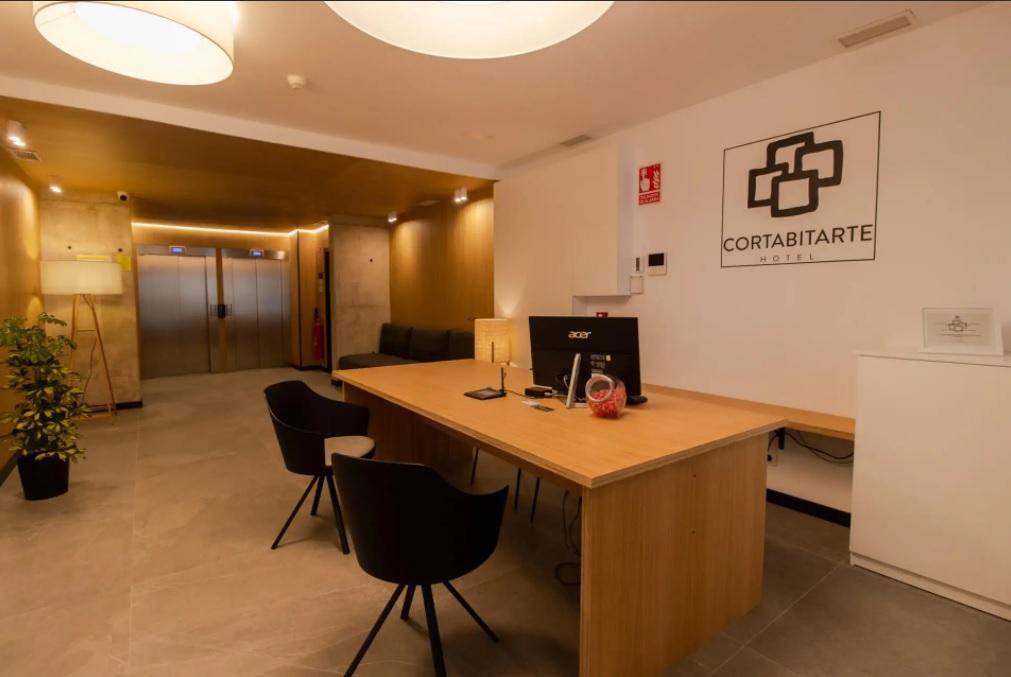 Vista Lobby Hotel Cortabitarte