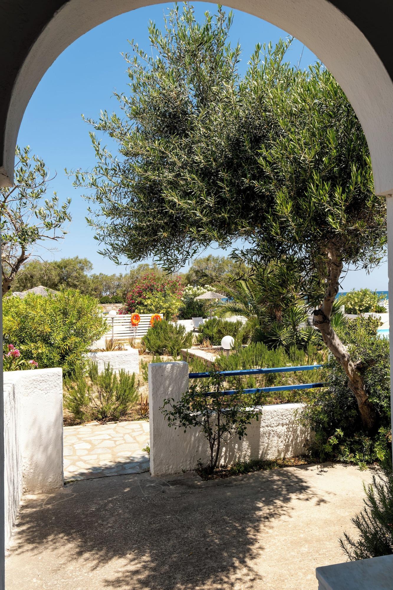Vista Exterior Naoussa Hotel Paros by Booking Kottas
