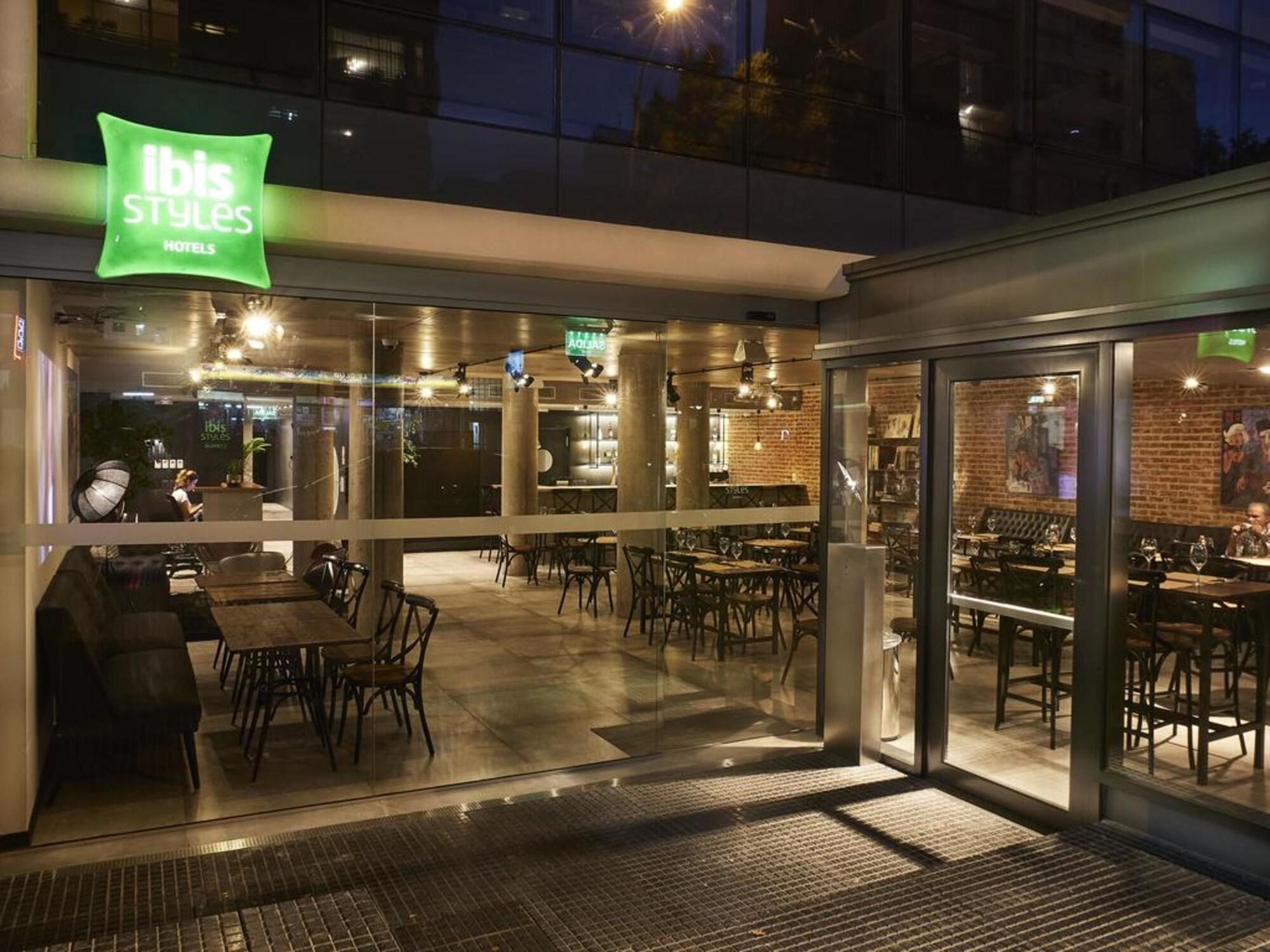Vista Lobby ibis styles Montevideo Biarritz Hotel