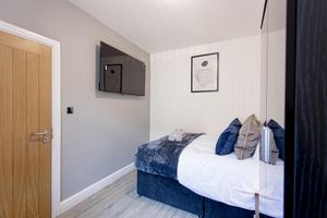 Alquiler Vacacional - EXCLUSIVE MODERN NEWLY REFURBISHED HOME / CENTRAL LOCATION