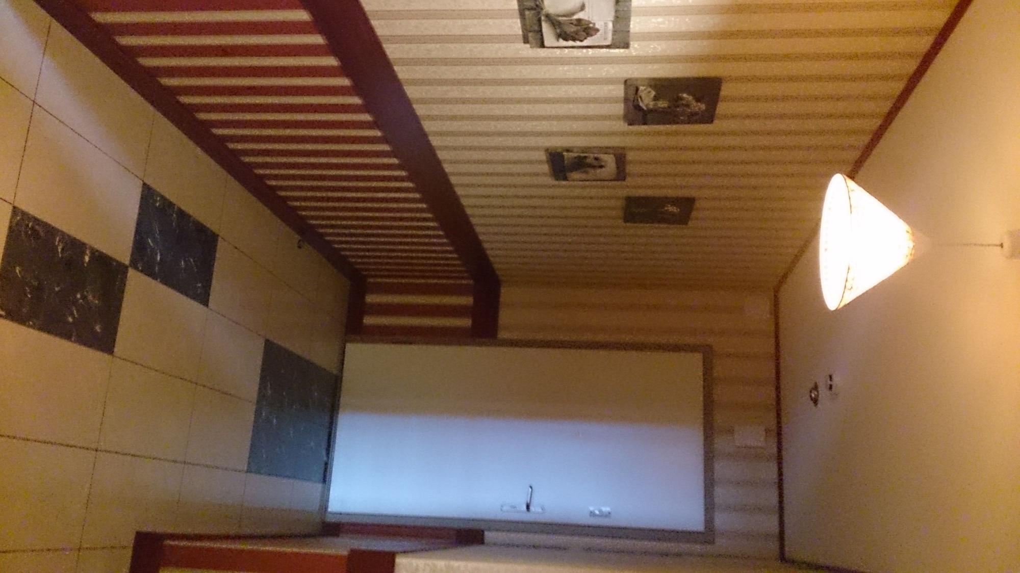 Varios Babka Tower Suites