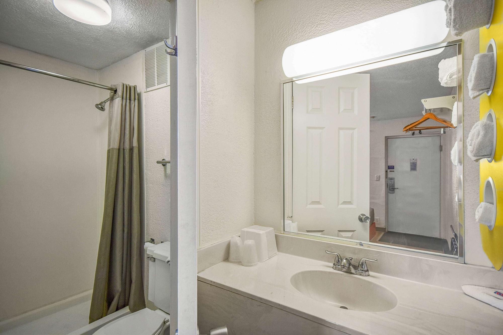 Equipamiento de Habitación Motel 6 North Ridgeville, OH - Cleveland Intl Airport - N Ridgeville