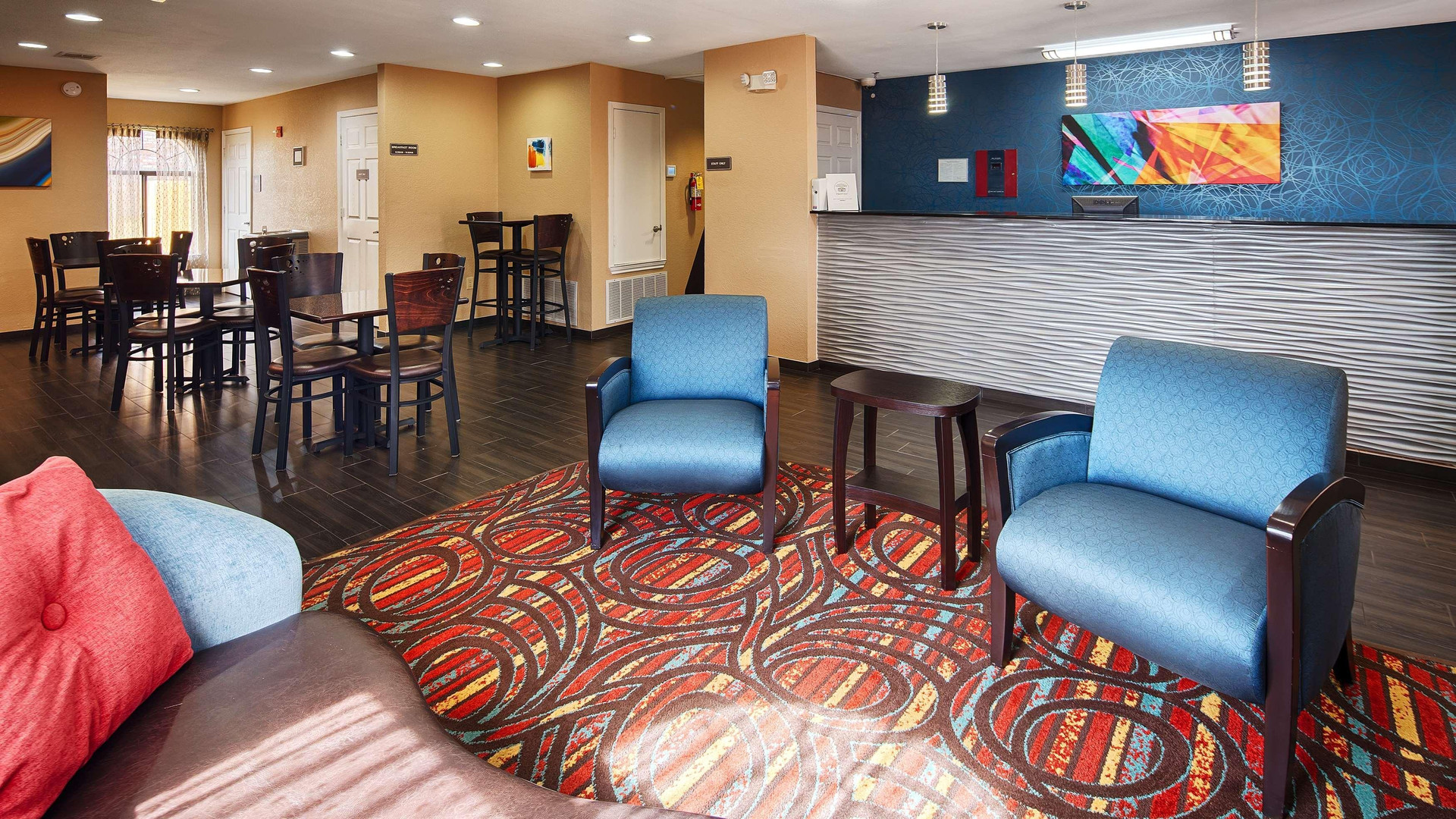 Vista Lobby Best Western Cedar Inn