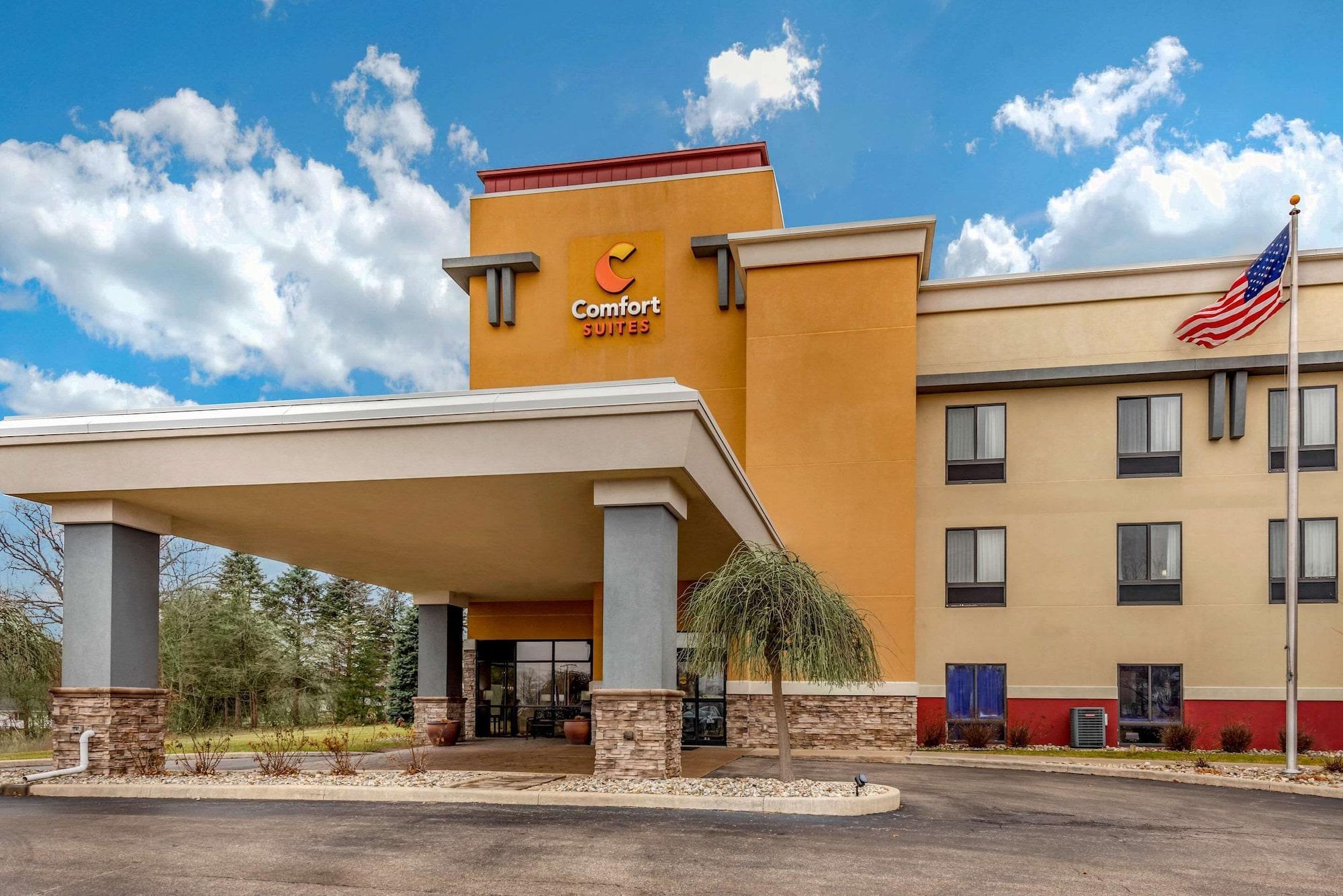 Vista Exterior Comfort Suites Elkhart South