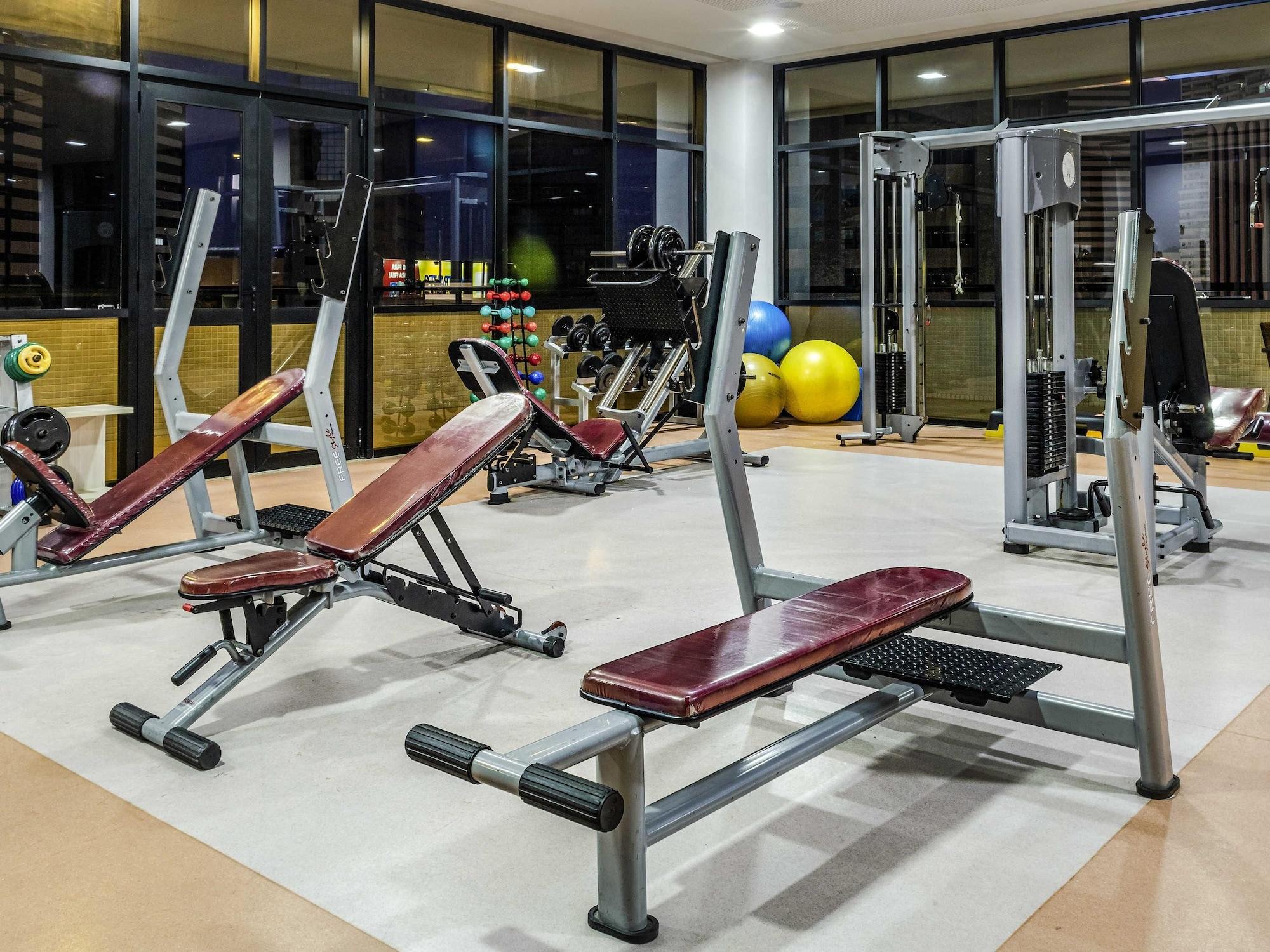 Gimnasio Mercure Salvador Boulevard