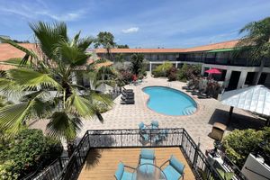 Alojamiento - Red Roof PLUS+ & Suites Tampa - Busch Gardens