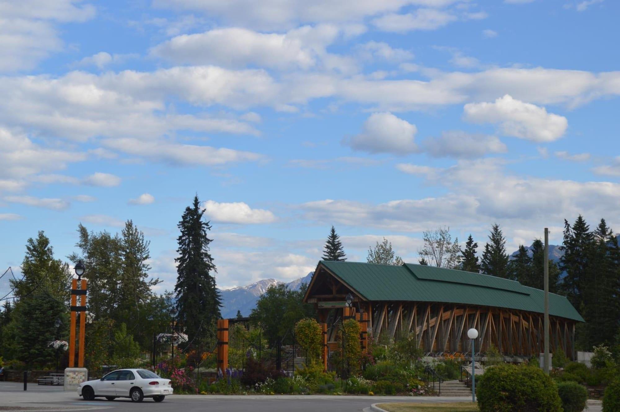 Vista Exterior Mary's Motel