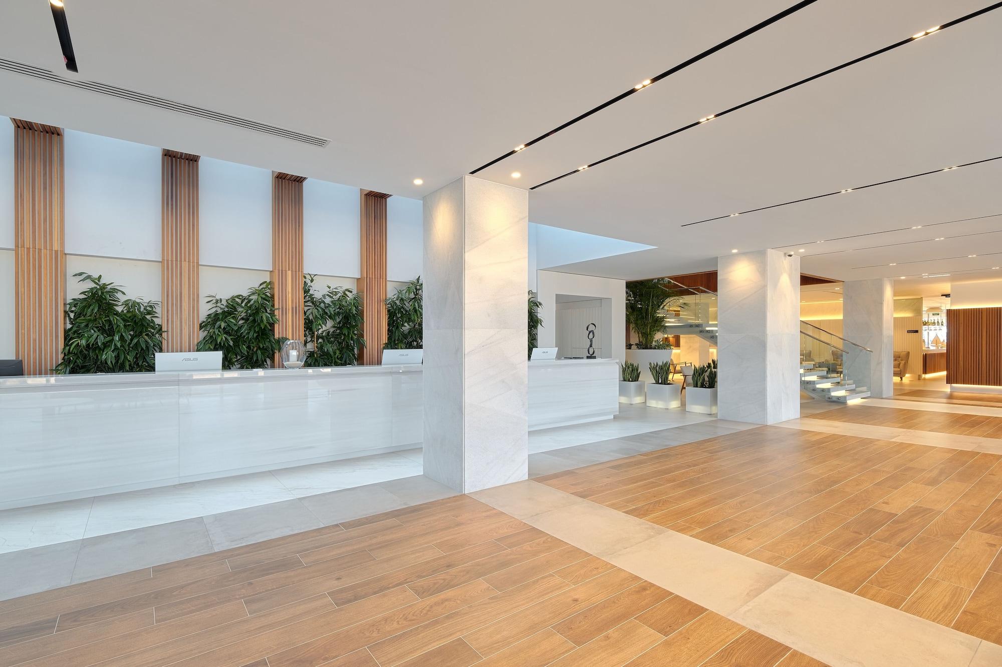 Vista Lobby Hotel Marina Badalona