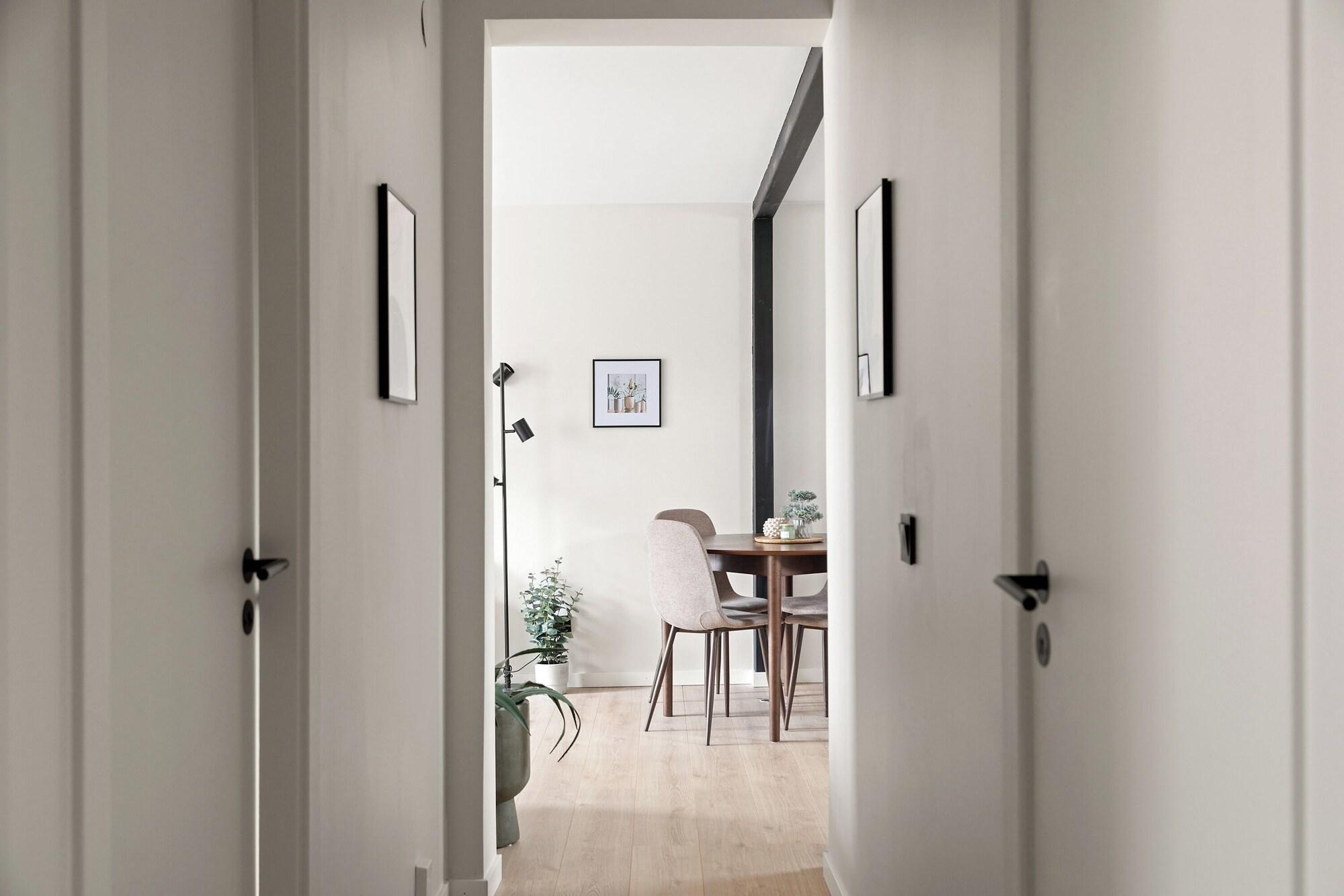 Varios Home Away Apartments