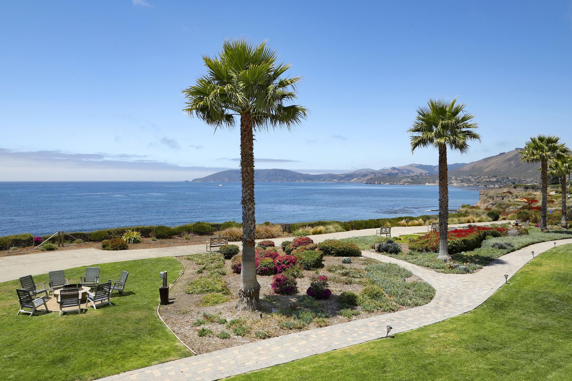 Playa Spyglass Inn