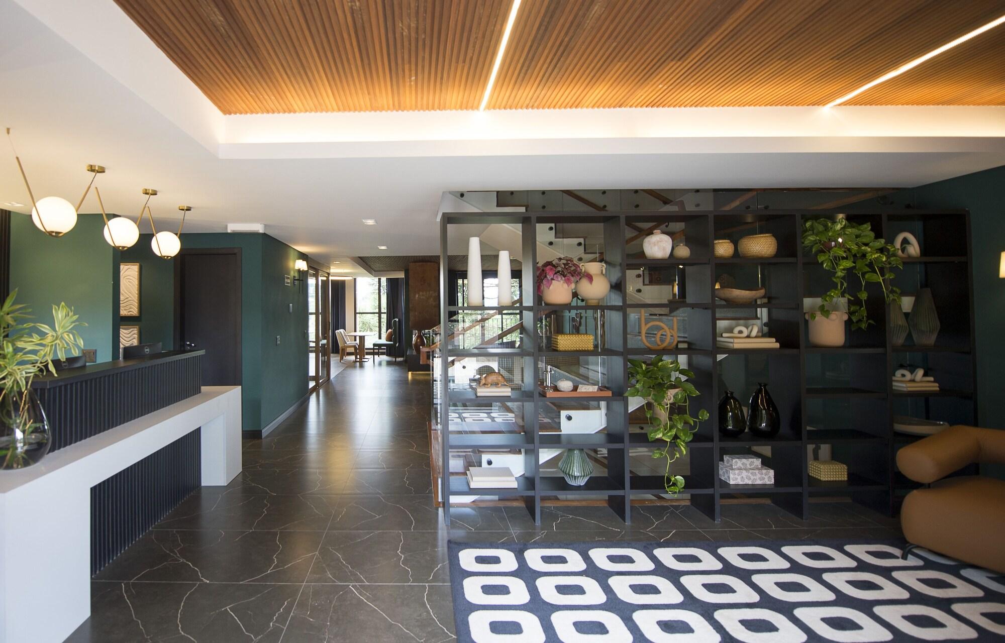 Vista Lobby Pinot Hotel