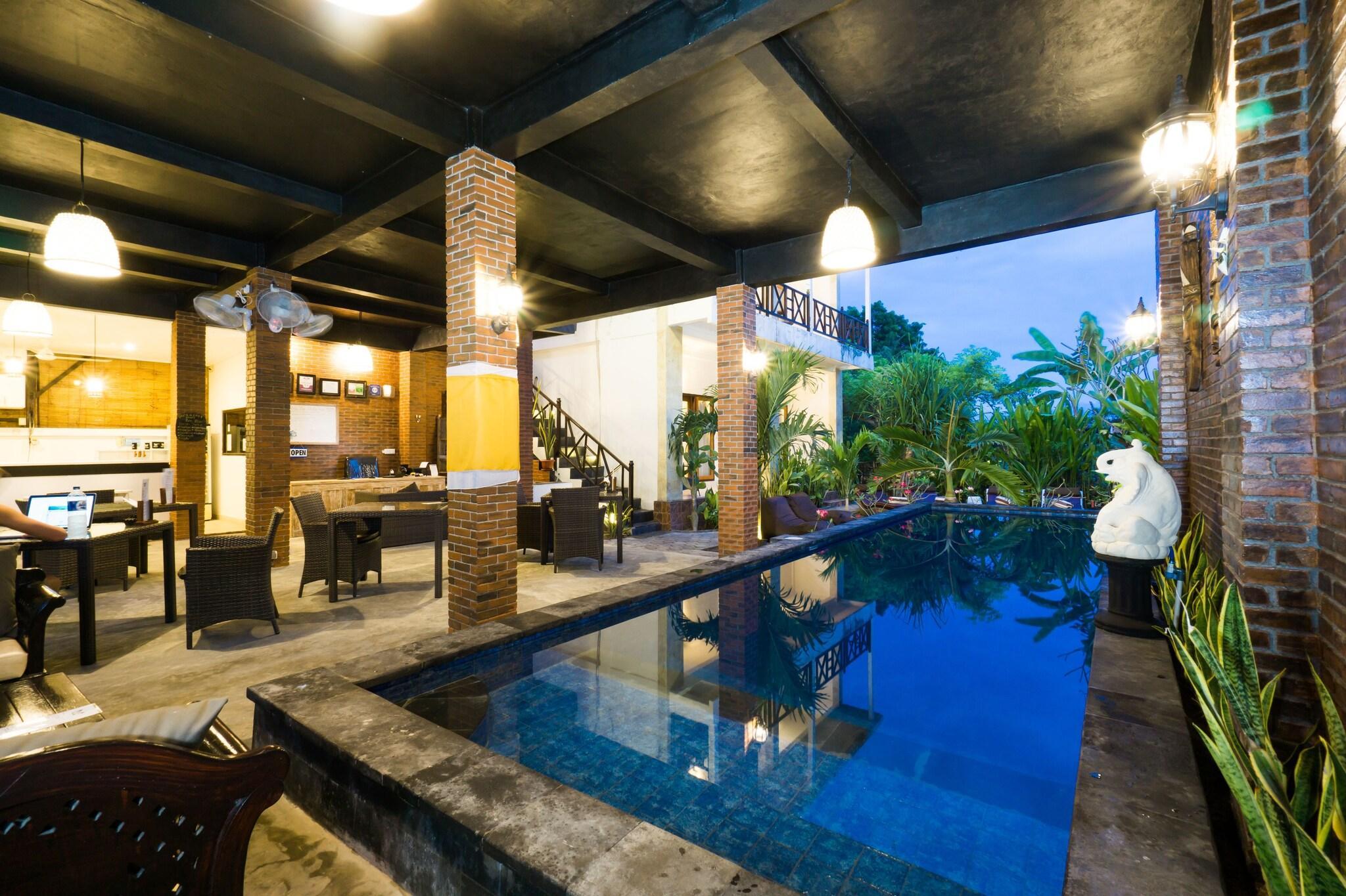 Vista Piscina Nyuh Gading Home Stay Lembongan