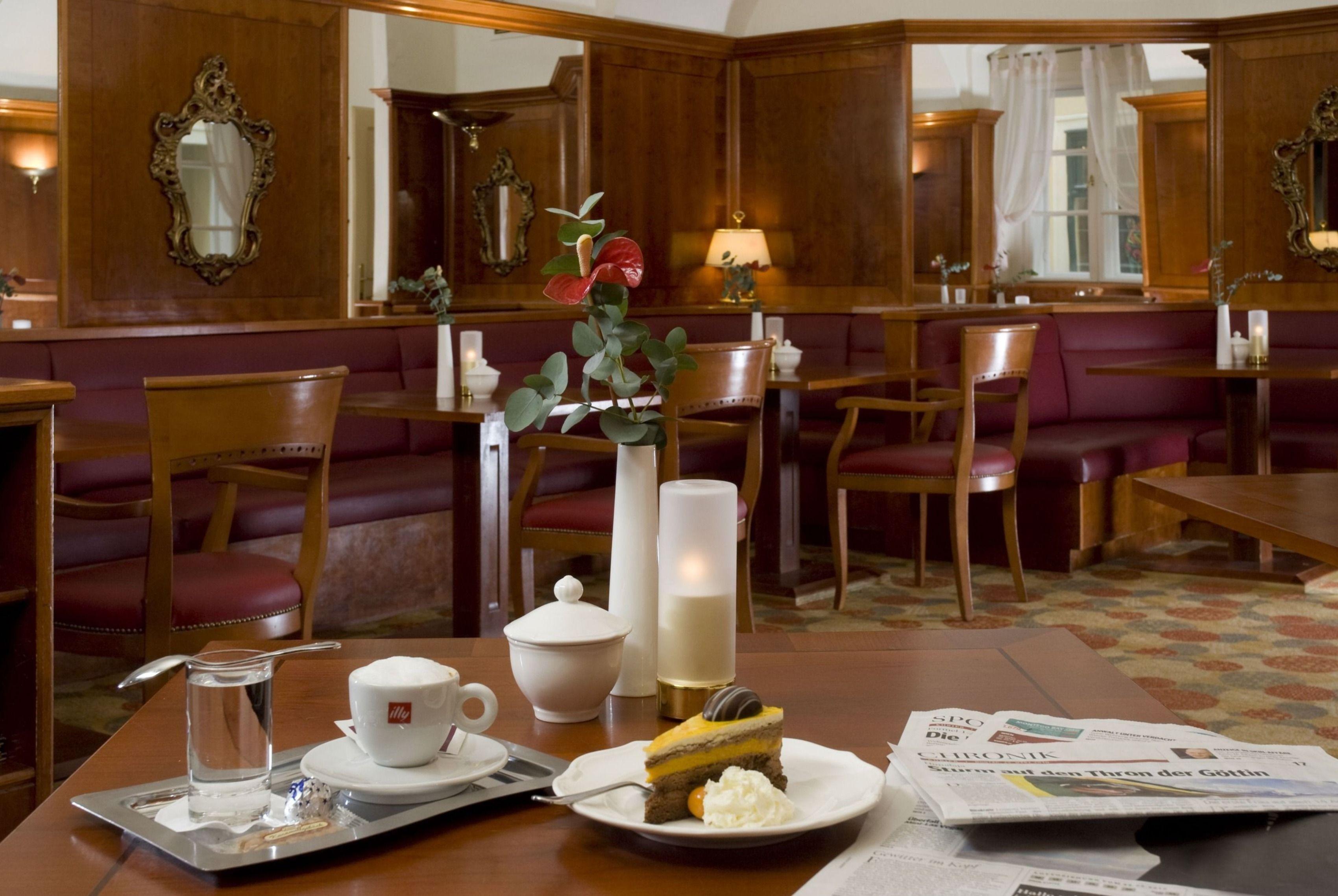 Bar/Salón Grand Hotel Mercure Biedermeier Wien