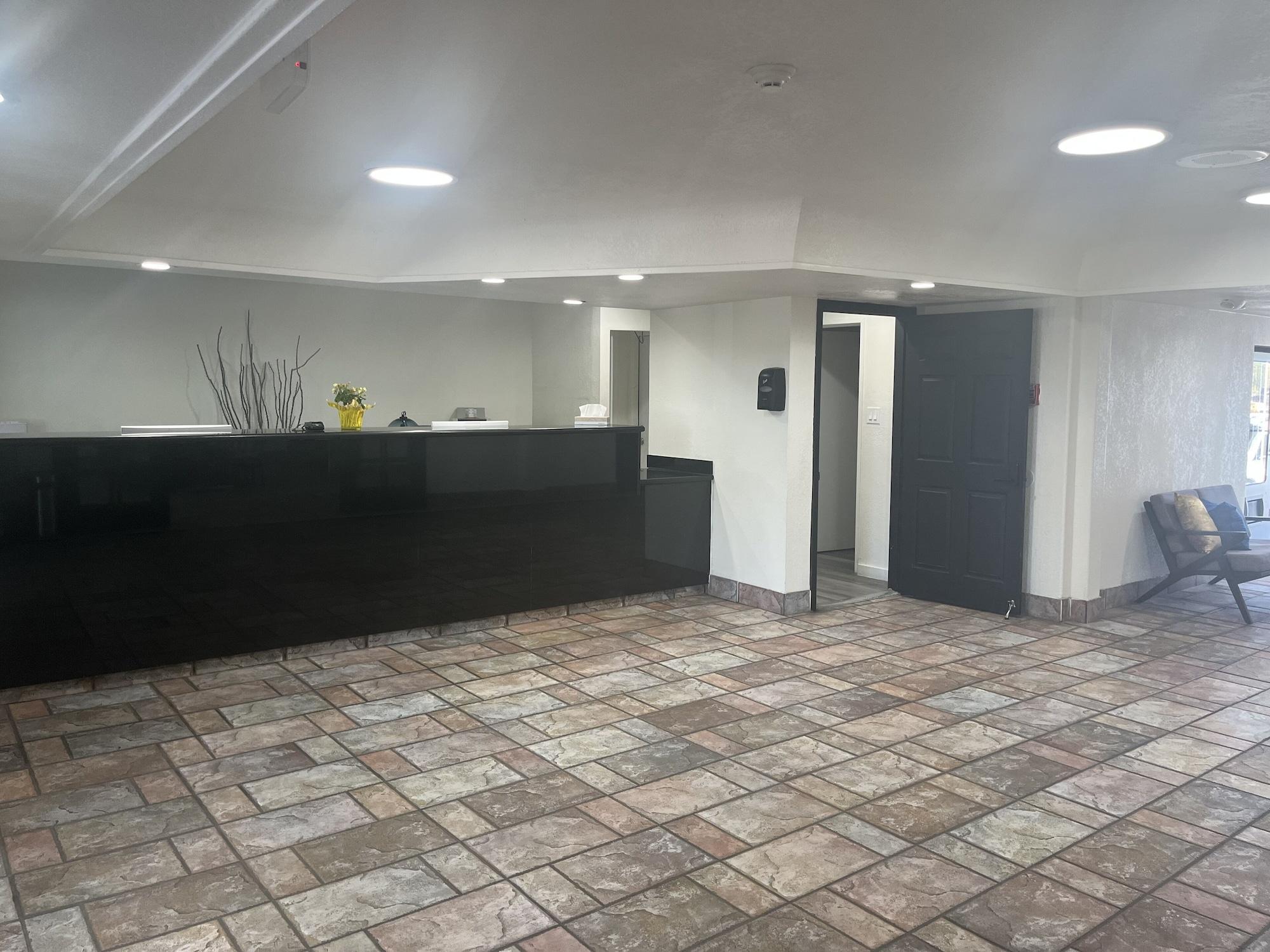 Vista Lobby Ocotillo Apartments & Hotel