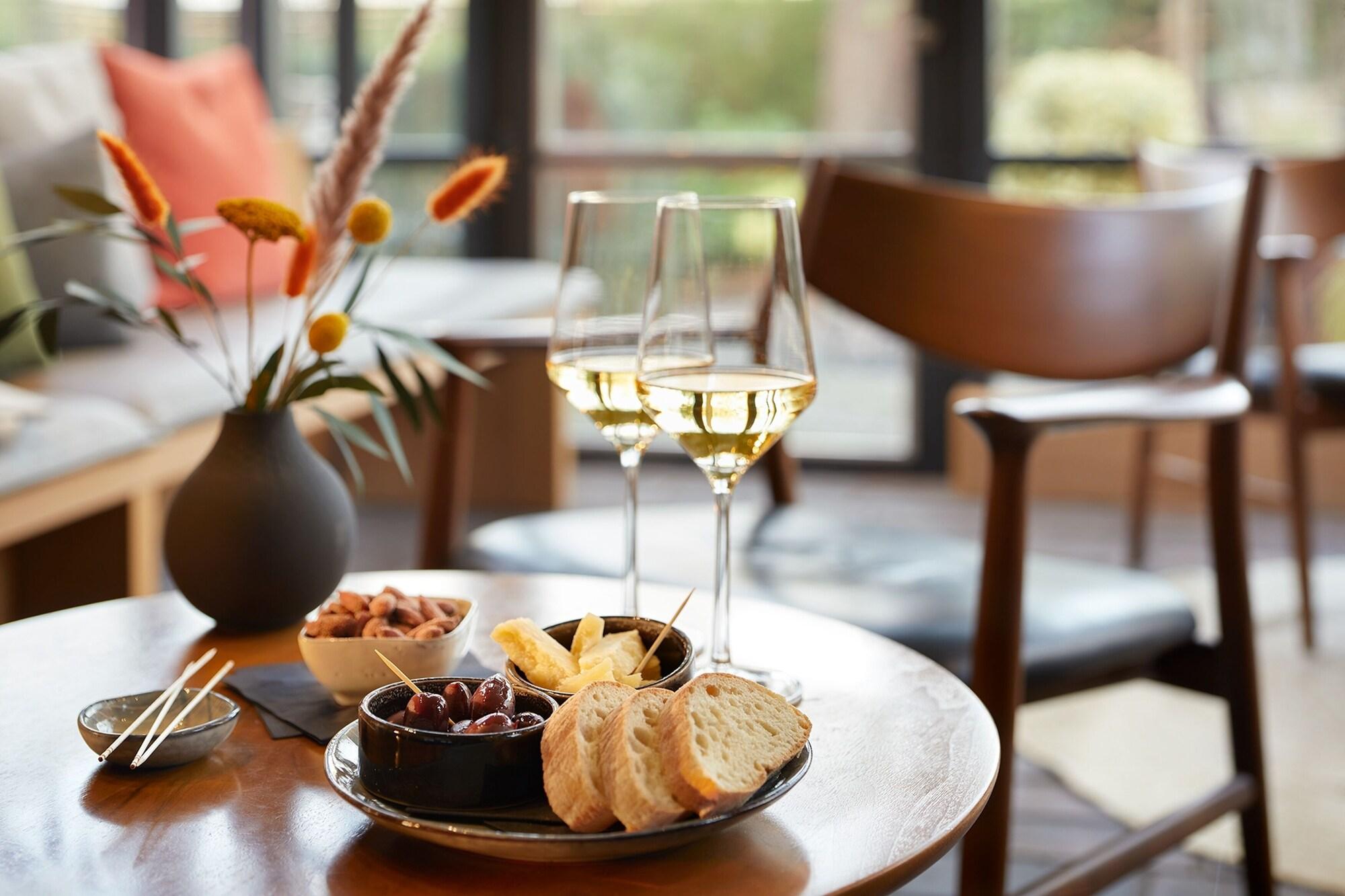 Restaurant Wedina Serviced Apartments