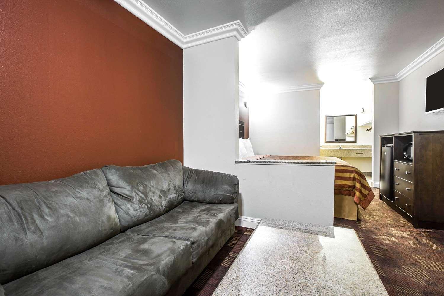 Suite Econo Lodge