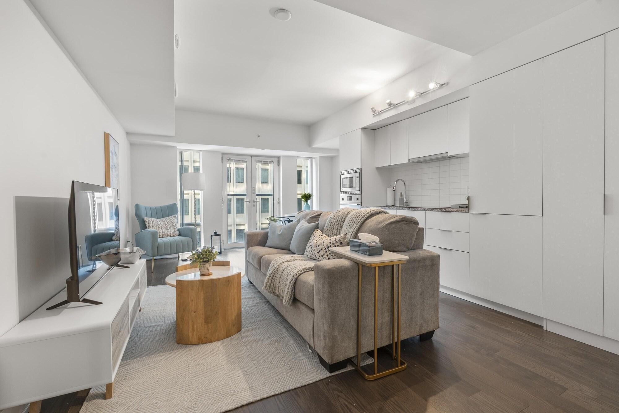 Varios Rivetstays - The Britt