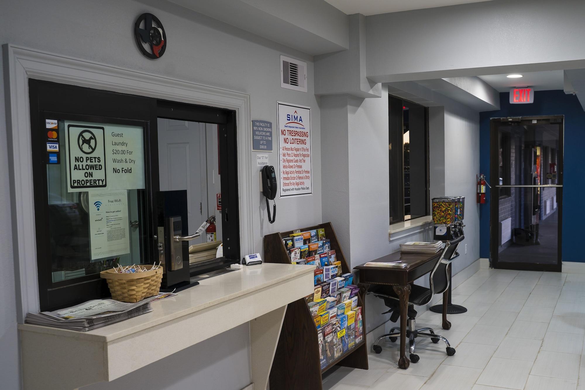 Vista Lobby Traveler's Inn