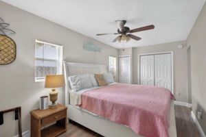 Renta temporal - Pineapple Cove-Adorable Home W/ Private Tropical Pool/ close to Beach & Park